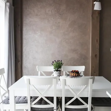 Vinarsky Dum Maratice Holiday home